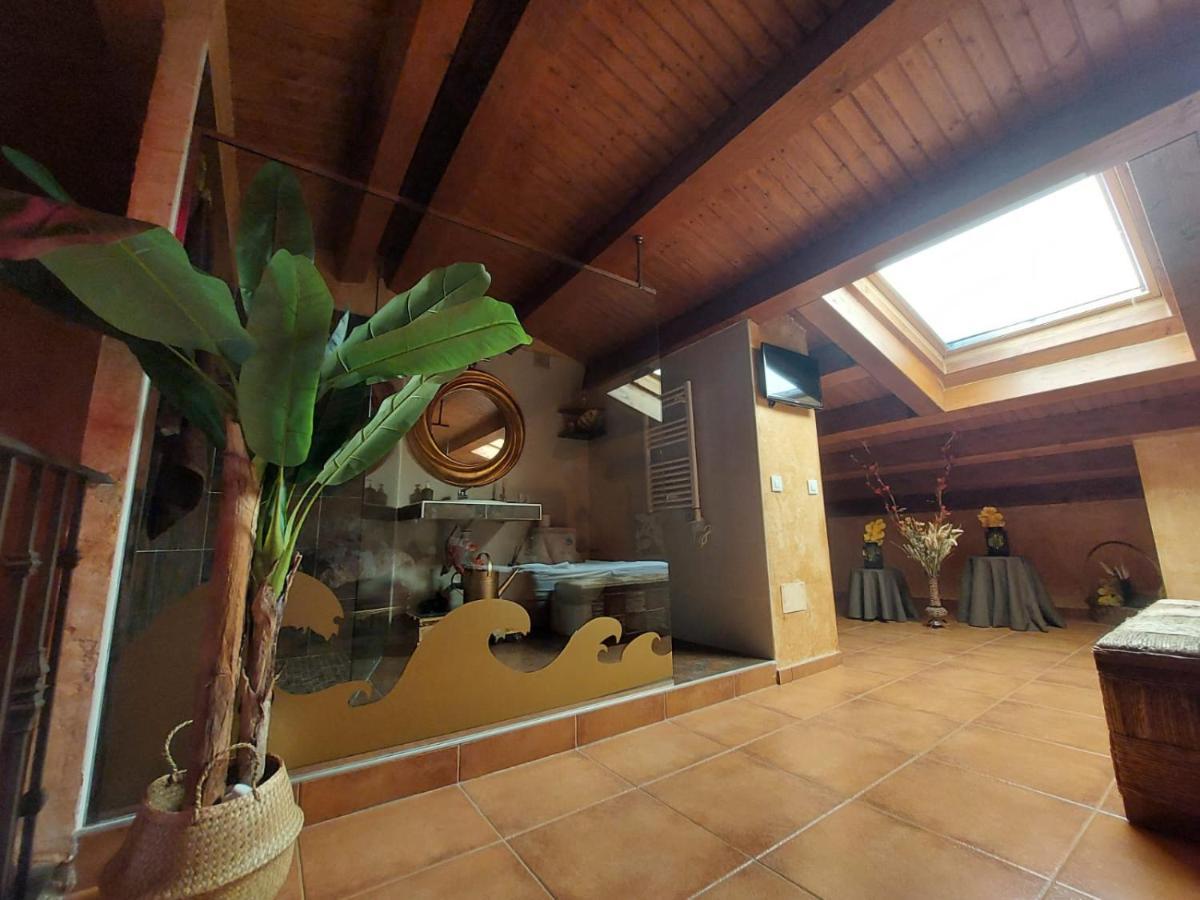El Atico De Mijares Guest House ภายนอก รูปภาพ