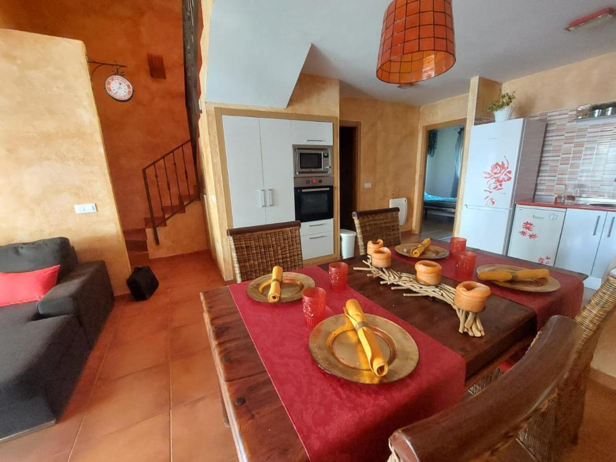El Atico De Mijares Guest House ภายนอก รูปภาพ