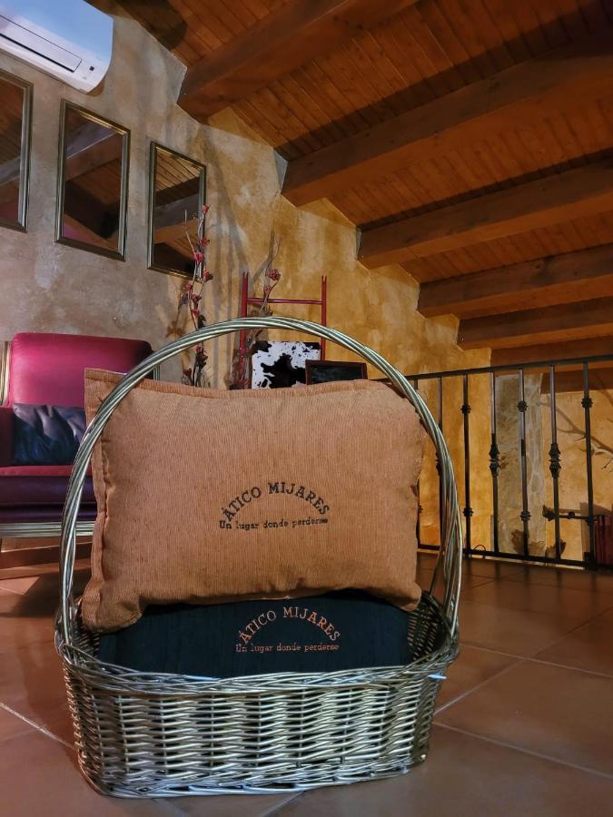 El Atico De Mijares Guest House ภายนอก รูปภาพ