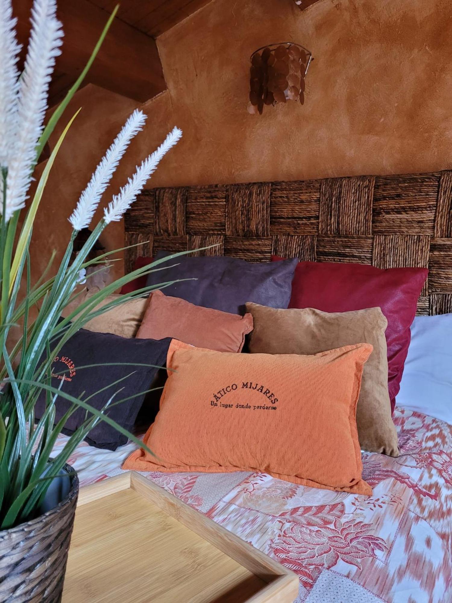 El Atico De Mijares Guest House ห้อง รูปภาพ